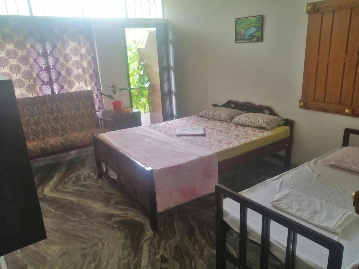 Blue Waves Beach Residency Hotel Varkala Buitenkant foto